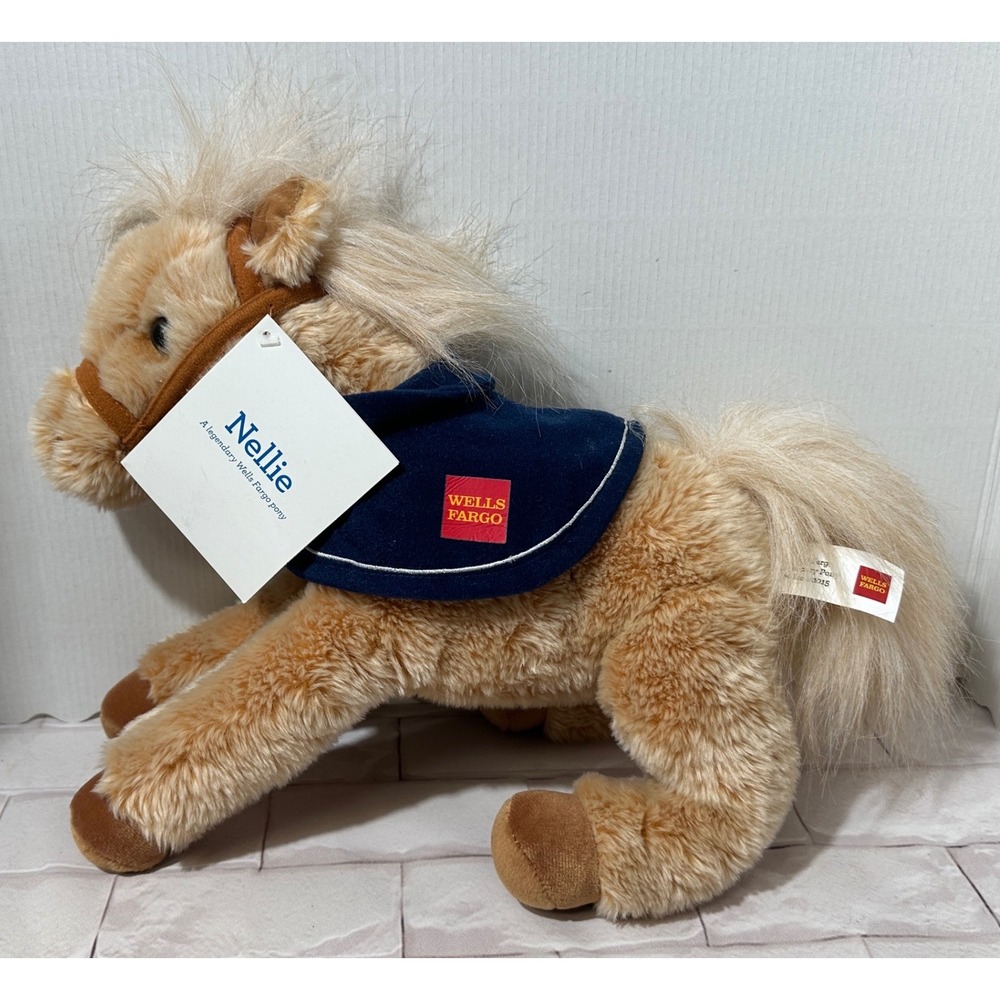 Wells Fargo Nellie Legendary Pony‎ Plush 2015 Tan Horse Blue Blanket NWT